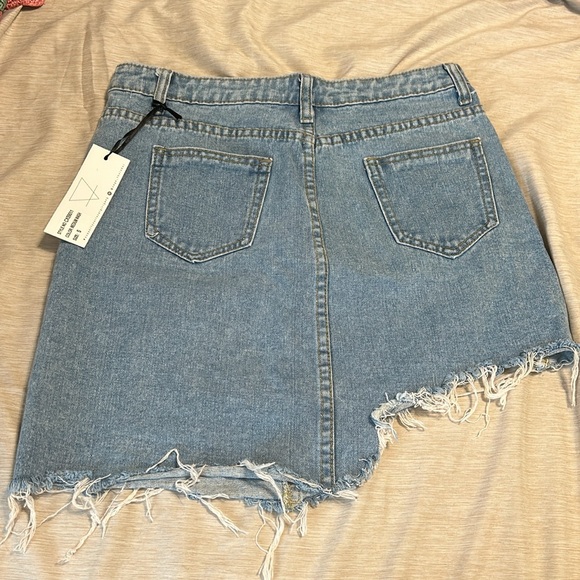 NWT asymmetrical  jean skirt - Picture 6 of 10